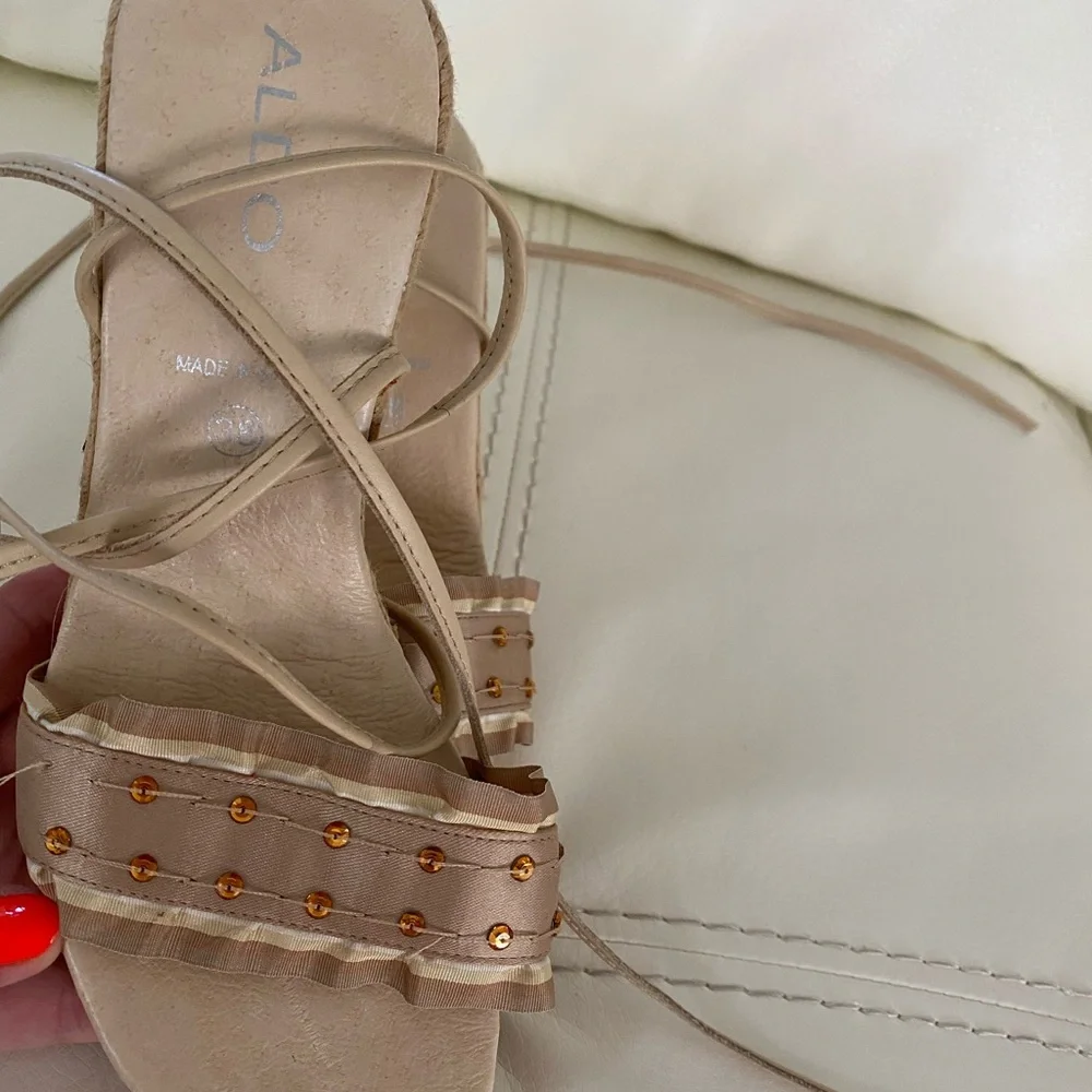 Aldo women’s wedges size 38